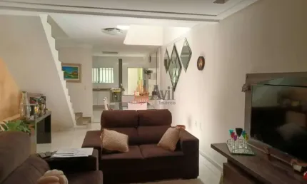 Casa com 2 quartos à venda na Rua Frei Orlando, 515, Vila Santa Isabel, São Paulo