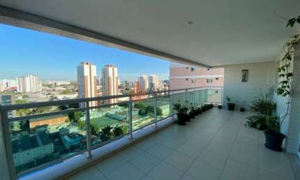 Apartamento 137m² com 4 quartos, 2 suítes à Venda em Santo Amaro