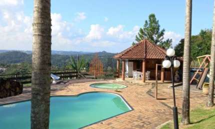 Casa de Condomínio 465m² com 3 quartos, 2 suítes à Venda no Campo Limpo