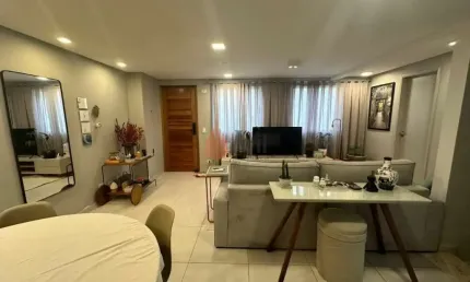 Casa de Condomínio 93m² com 3 suítes à Venda no Anália Franco