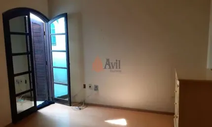 Sobrado Residencial 180m² com 4 quartos, 1 suíte à Venda no Tatuapé