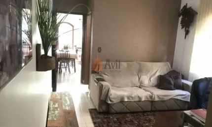 Sobrado Residencial 265m² com 3 quartos, 1 suíte à Venda no Carrão