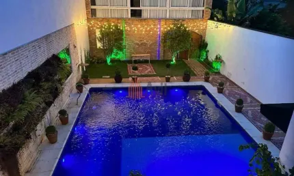 Sobrado Comercial para Venda e Locação na Mooca (Vila Bertioga) com 350m²