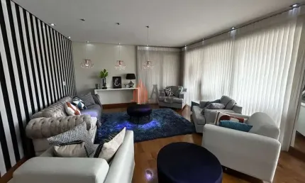 Apartamento a Venda Tatuapé 234m2 4 Suítes 4 vagas + Deposito