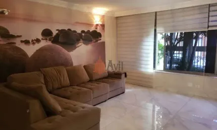 Sobrado Residencial 386m² com 5 quartos, 1 suíte à Venda no Tatuapé