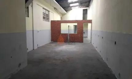 Salão Comercial para Locação na Vila Guarani com 124,96m²