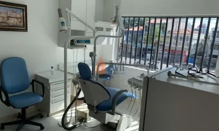 Sobrado 220m² com 8 salas para Venda ou Locação na Vila Mariana