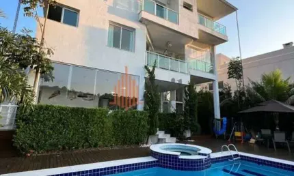 Sobrado de Condomínio 500m² com 5 suítes à Venda em Arujá