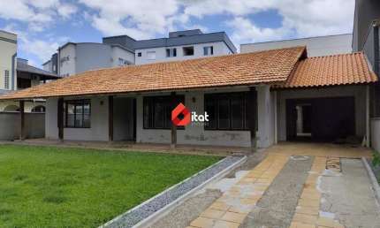 Casa Comercial para Locação - 192 m² de Área Construída