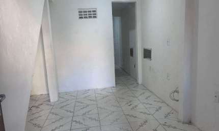 Apartamento com 1 quarto à venda por R$ 60.000 - Lobato - Salvador/BA