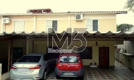 Sobrado à venda em Campinas, Jardim Maria Eugênia, com 4 quartos, com undefined m²