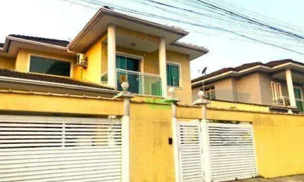 Casa com 4 dormitórios à venda, 153 m² - Maravista Itaipú - Niterói/RJ