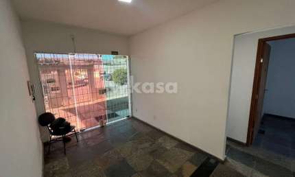 Casa comercial à venda no Parque Residencial Laranjeiras, Serra 