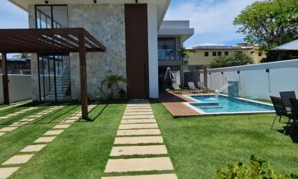 Casa em condomínio fechado com 8 quartos à venda na Rua Dourado, 965, Guarajuba, Camaçari