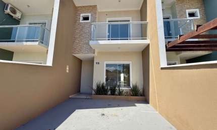 Casa com 3 quartos à venda na Itaituba, 15, Boa Vista, Joinville por R$ 394.900
