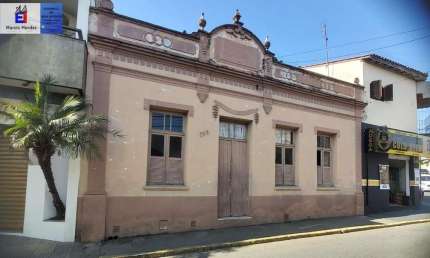 Casa para Venda em Cachoeira Paulista, Centro, 4 dormitórios, 2 banheiros