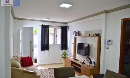 Casa para Venda em Cachoeira Paulista, Jardim Trabalhista, 2 dormitórios, 1 suíte, 2 banheiros, 2 vagas