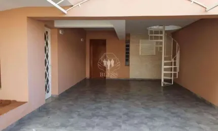 CASA DE RUA PARA VENDA, RECÉM REFORMADA NO BAIRRO VILA SÃO JOSÉ (VÁRZEA PAULISTA) COM 3 DORMITÓRIOS, SENDO UMA SUÍTE E QUINTAL