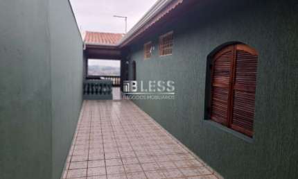 Casa com 3 quartos à venda na Rua Vigario Alfonso Nikrakc, 273, Jardim Cruz Alta, Várzea Paulista