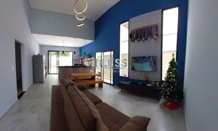 Casa Térrea a venda em Condomínio em Itupeva,   Casa com três  dormitórios sendo uma suite, escritório com lavabo Cozinha estilo americano,  sala com