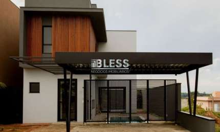 Sobrado no Residencial Phytus, em Itupeva, condomínio extremamente bem localizado, estruturado, seguro e tranqüilo.  Terreno 250 M² com 170M² de área