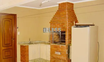 CASA RESIDENCIAL À VENDA NO BAIRRO MEDEIROS - JUNDIAÍ! 3 DORMITÓRIOS, SENDO 1 SUÍTE, CHURRASQUEIRA, 2 VAGAS COBERTAS E PORTÃO AUTOMÁTICO