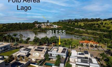 CASA COND. RESERVA DA SERRA ? FRENTE PARA LAGO ? R$4.300.000,00 5 suítes ? 8 vagas ? piscina - estilo industrial moderno. CA03106