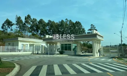 Terreno em condomínio de alto padrão na Reserva Santa Monica - Itupeva-SP: sua chance de viver com luxo e segurança!