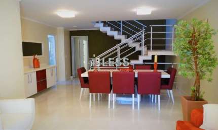 Casa com 4 quartos à venda na Rua Francisco Soares Nalin, 259, Vila Viotto, Jundiaí