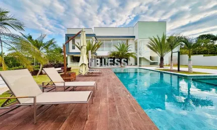 Casa espetacular à venda em um dos melhores condomínios da região FAZENDA DA GRAMA