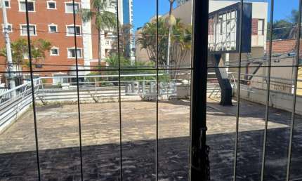 CASA COMERCIAL À VENDA NO CENTRO DE JUNDIAÍ COM 344m²