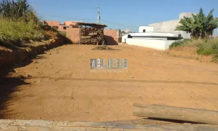TERRENO Á VENDA NO PARQUE PETRÓPOLIS - VÁRZEA PAULISTA
