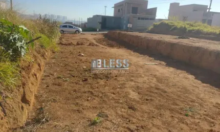 TERRENO Á VENDA NO PARQUE PETRÓPOLIS - VÁRZEA PAULISTA