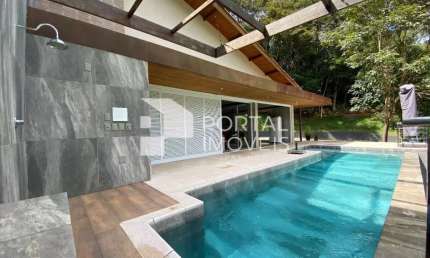 Casa alto padrão para venda, 3 quartos, 1 suite, 2 vagas, Marliéria/MG - CA501