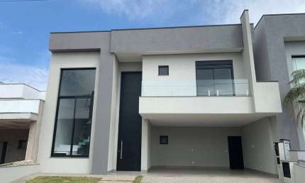 Sobrado com 4 suítes e piscina condomínio Santorini