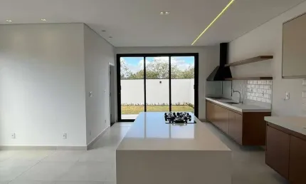 Casa com 3 quartos à venda na Rua Cesario Delboni, 1, Loteamento Park Gran Reserve, Indaiatuba