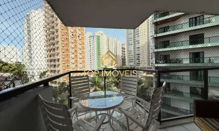 Amplo Apartamento com Piscina e Academia na Praia de Pitangueiras Guarujá