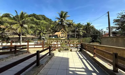 Apartamento à Beira-Mar na Praia do Tombo Guarujá SP