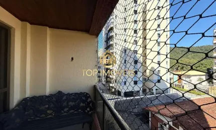 Apartamento com Piscina e Churrasqueira na Praia do Tombo - Guarujá SP