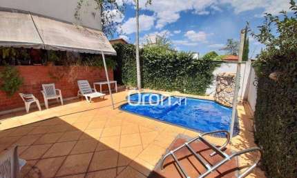 Sobrado com 5 dormitórios à venda, 203 m² por R$ 990.000,00 - Sítio de Recreio Ipê - Goiânia/GO