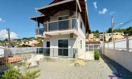 Casa com 4 quartos à venda na Rua Wilhelm Alsleben, 522, Fidélis, Blumenau por R$ 786.400
