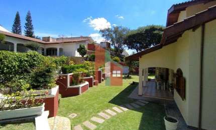 Casa de alto padrão no condomínio Flamboyant - Atibaia
