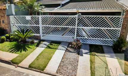 Casa com 3 quartos à venda na Vila Helena, Atibaia 