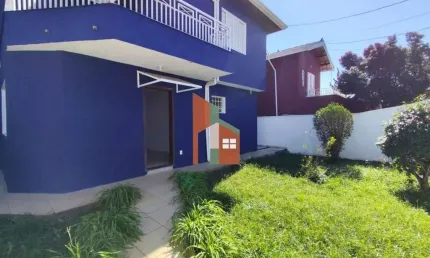 Casa em Jardim dos Pinheiros com 3 dormitórios  e vaga de garagem para 4 carros