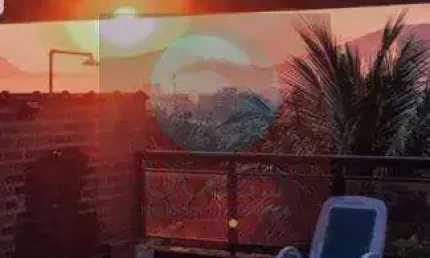 Ocean vende: Maricá, centro, Casa 6 quartos, sendo 3 suíte, piscina ,churrasqueira, placa solar