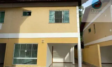 Ocean Vende Itaipu, condomínio, casa 3 quartos, 2 suítes, closet, churrasqueira, piscina, sauna.