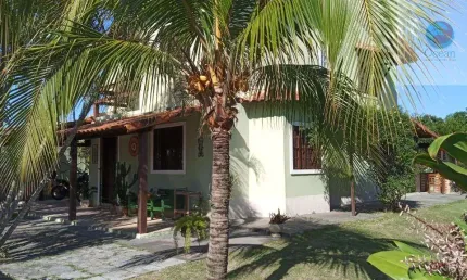 Ocean vende:  Barroco, casa sala ampla, cozinha, 4 quartos sendo 1 suíte, closet, sacada, churrasque