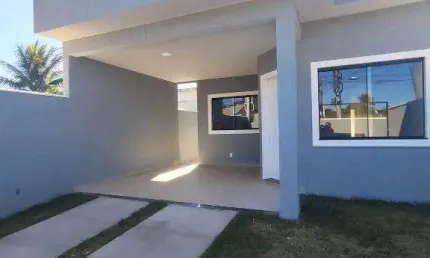 Ocean vende: itaipuaçu, casa 3 quartos sendo 1 suíte, coz. americana, blindex, porcelanato, granito.