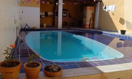 Ocean Vende: Jardim Atlântico Oeste, Casa, 2 quartos, sendo ambos suíte, piscina, área gourmet