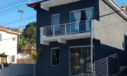 Ocean Vende: Flamengo, Condomínio, Duplex, 4 quartos sendo 1 suíte com closet, 4 banheiros, Edícula